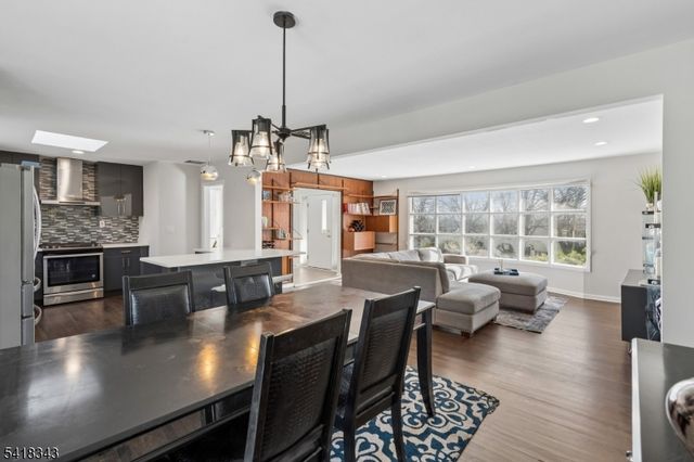 366 Rolling Rock Rd, Mountainside Boro, NJ 07092