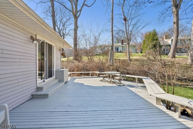 366 Rolling Rock Rd, Mountainside Boro, NJ 07092