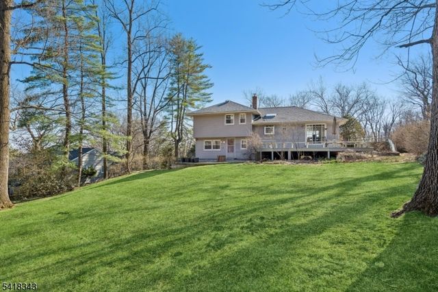 366 Rolling Rock Rd, Mountainside Boro, NJ 07092