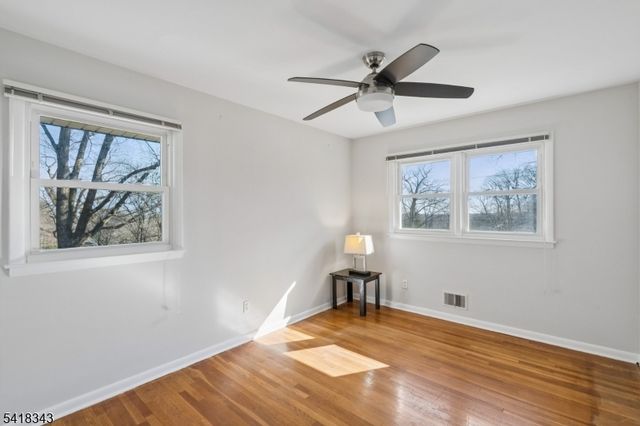 366 Rolling Rock Rd, Mountainside Boro, NJ 07092