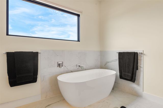 135 Paseo Aragon, Santa Fe, NM 87506