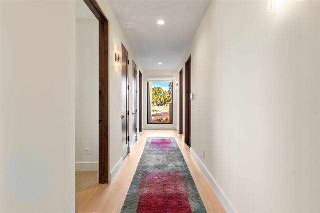 135 Paseo Aragon, Santa Fe, NM 87506
