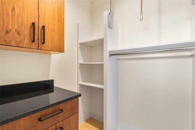 135 Paseo Aragon, Santa Fe, NM 87506