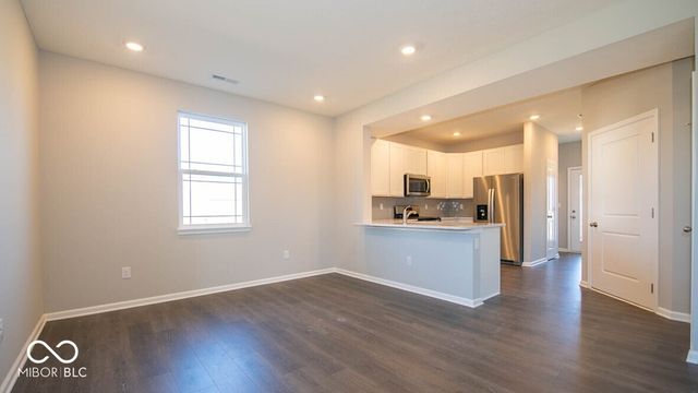 235 Springfield Crossing, Greenfield, IN 46140