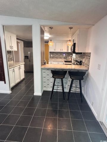 2463 Greenleaf Dr., Conway, SC 29526