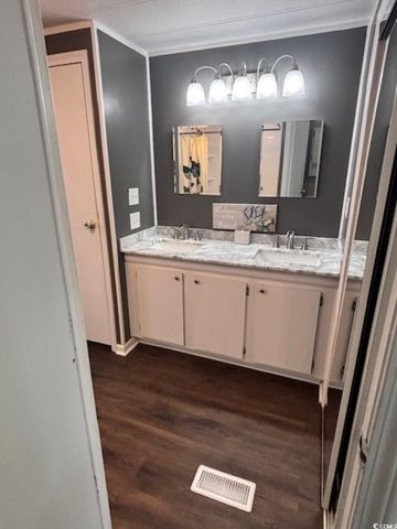 2463 Greenleaf Dr., Conway, SC 29526