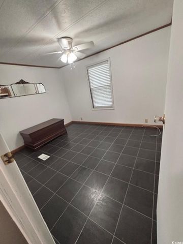 2463 Greenleaf Dr., Conway, SC 29526