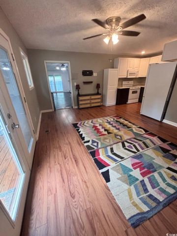 2463 Greenleaf Dr., Conway, SC 29526