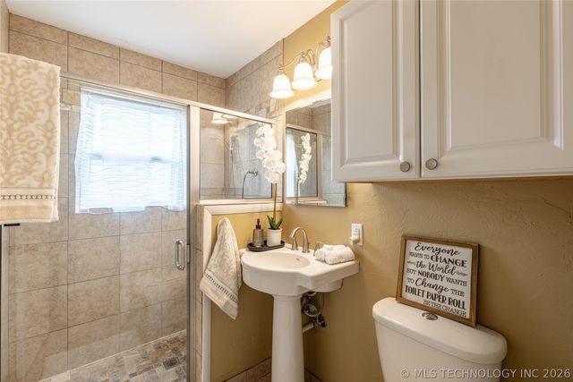 337 E 15th Street, Claremore, OK 74017