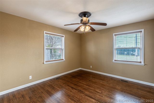 337 E 15th Street, Claremore, OK 74017