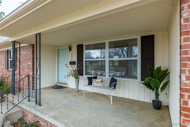 337 E 15th Street, Claremore, OK 74017