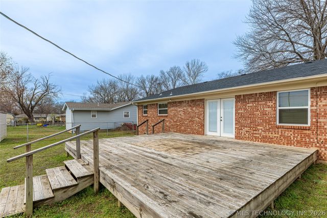337 E 15th Street, Claremore, OK 74017