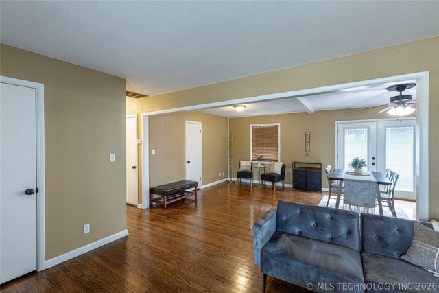 337 E 15th Street, Claremore, OK 74017