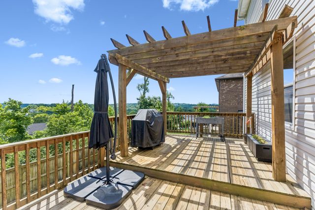 8052 Brockman Ln, Nashville, TN 37211