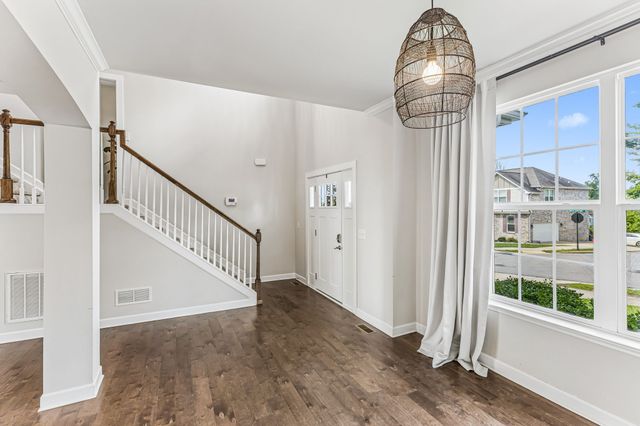 8052 Brockman Ln, Nashville, TN 37211