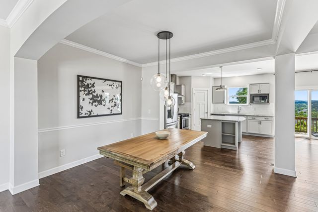 8052 Brockman Ln, Nashville, TN 37211