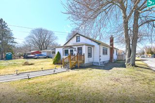 50 S Evergreen Drive, Selden, NY 11784