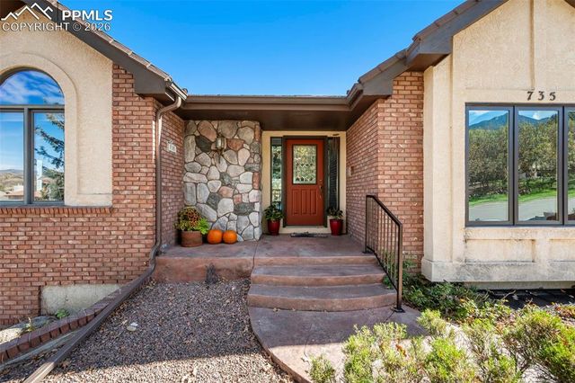 735 Pollux Drive, Colorado Springs, CO 80906