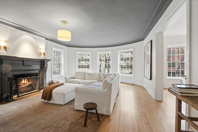 507 W Briar Place 2, Chicago, IL 60657