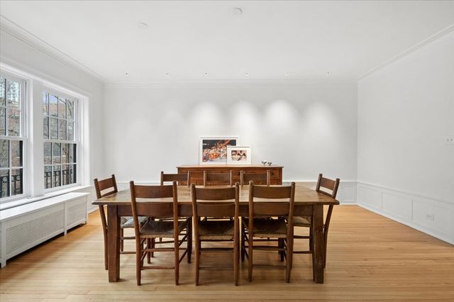 507 W Briar Place 2, Chicago, IL 60657