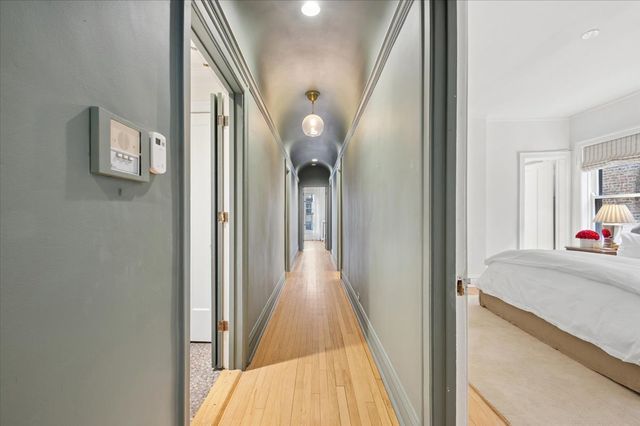 507 W Briar Place 2, Chicago, IL 60657