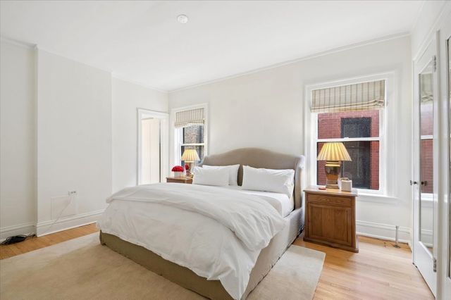 507 W Briar Place 2, Chicago, IL 60657