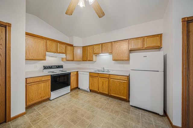 225 E CENTER STREET, Wautoma, WI 54982