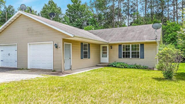 225 E CENTER STREET, Wautoma, WI 54982