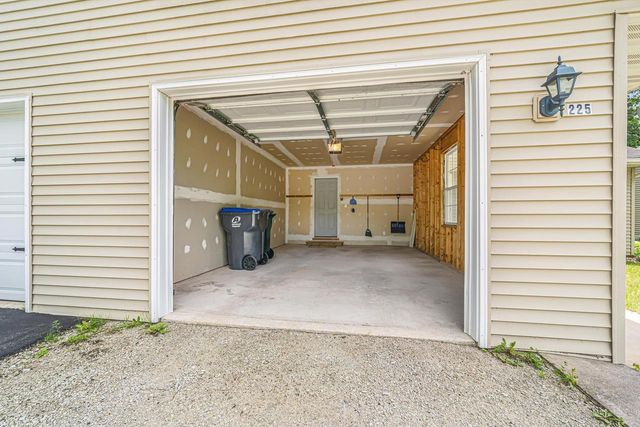 225 E CENTER STREET, Wautoma, WI 54982