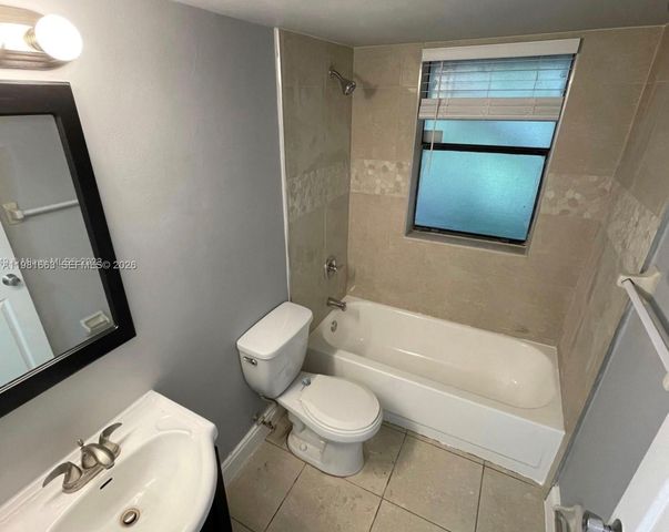 5200 NW 31st Ave 165 J, Fort Lauderdale, FL 33309