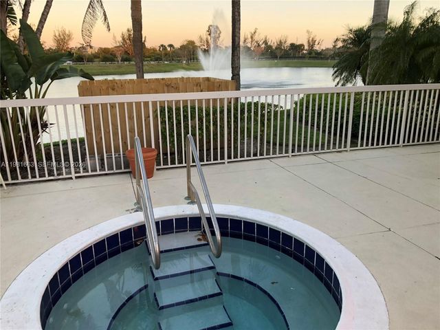 5200 NW 31st Ave 165 J, Fort Lauderdale, FL 33309