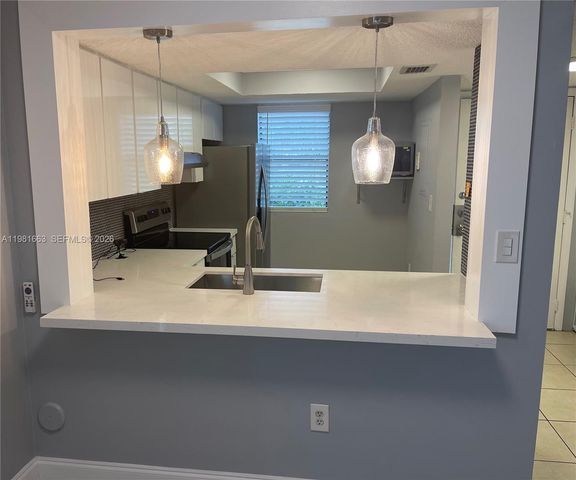 5200 NW 31st Ave 165 J, Fort Lauderdale, FL 33309