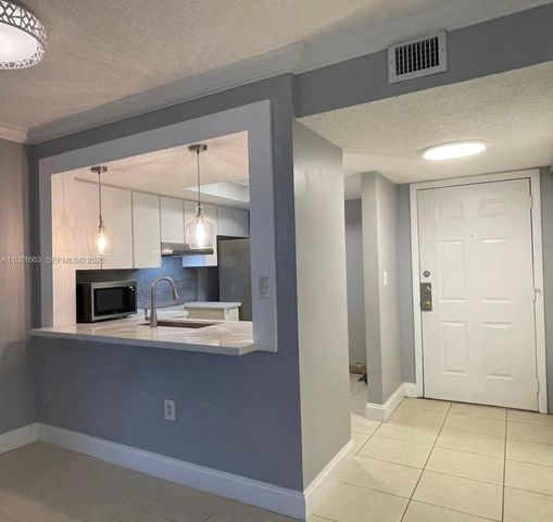 5200 NW 31st Ave 165 J, Fort Lauderdale, FL 33309