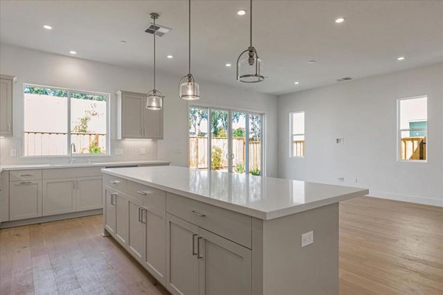 207 Bisque Court, San Ramon, CA 94583