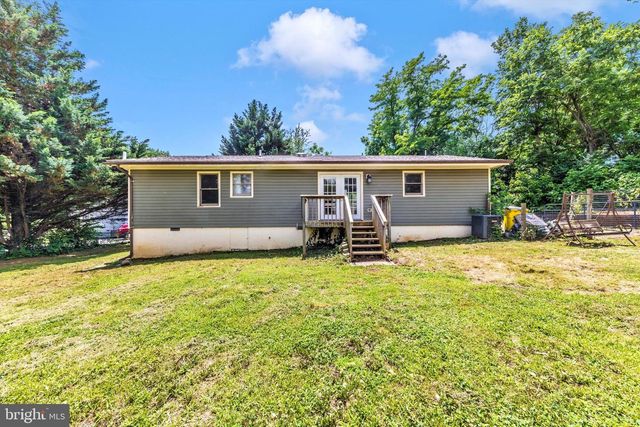 135 JOHNS CT, Charles Town, WV 25414