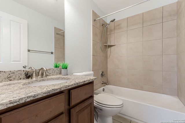 3319 Brooktree Ct, San Antonio, TX 78261
