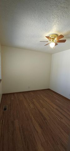 642 Lakeview Circle SE, Rio Rancho, NM 87124