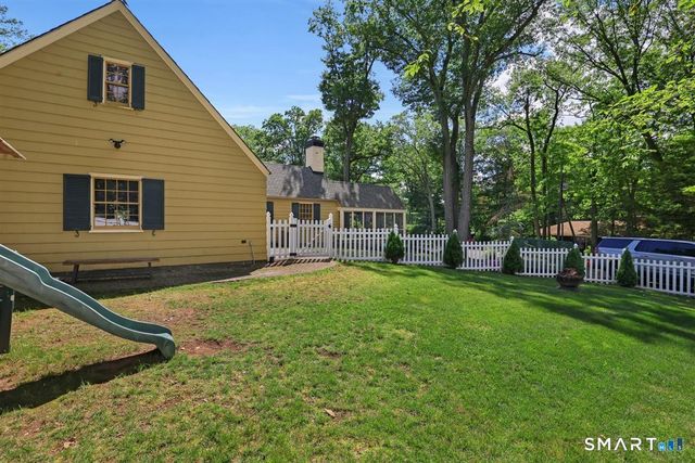 38 Knollwood Road, North Haven, CT 06473