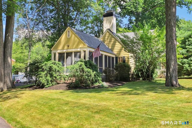 38 Knollwood Road, North Haven, CT 06473