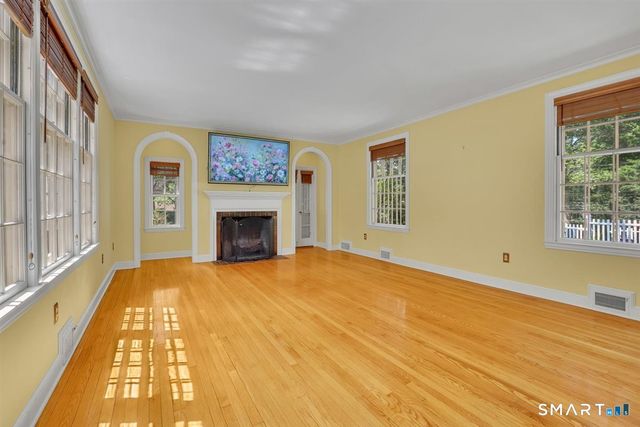 38 Knollwood Road, North Haven, CT 06473