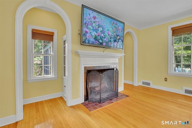 38 Knollwood Road, North Haven, CT 06473
