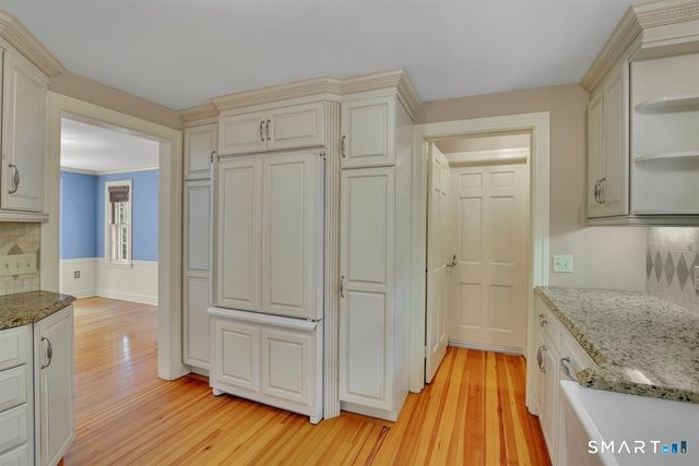 38 Knollwood Road, North Haven, CT 06473