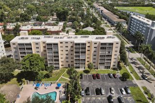 1001 NE 14th Ave 402, Hallandale Beach, FL 33009