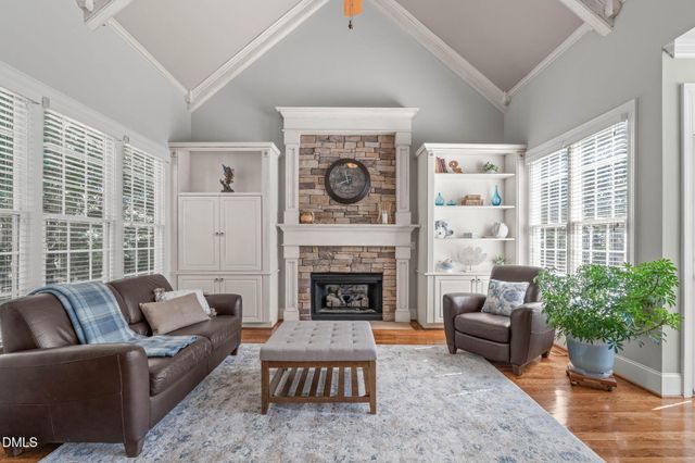 3717 Knollcreek Drive, Apex, NC 27539
