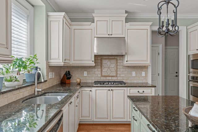 3717 Knollcreek Drive, Apex, NC 27539