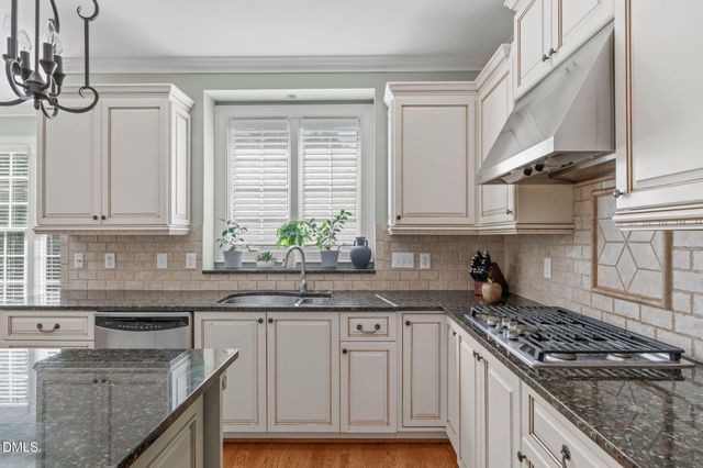 3717 Knollcreek Drive, Apex, NC 27539