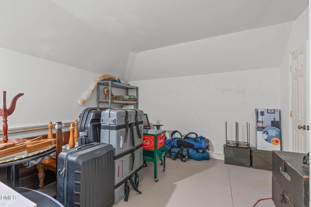 3717 Knollcreek Drive, Apex, NC 27539