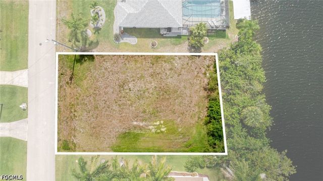 228 SW 47th ST, Cape Coral, FL 33914