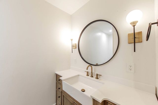 625 Douglas Dr, Houma, LA 70364