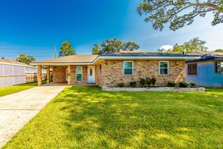 625 Douglas Dr, Houma, LA 70364